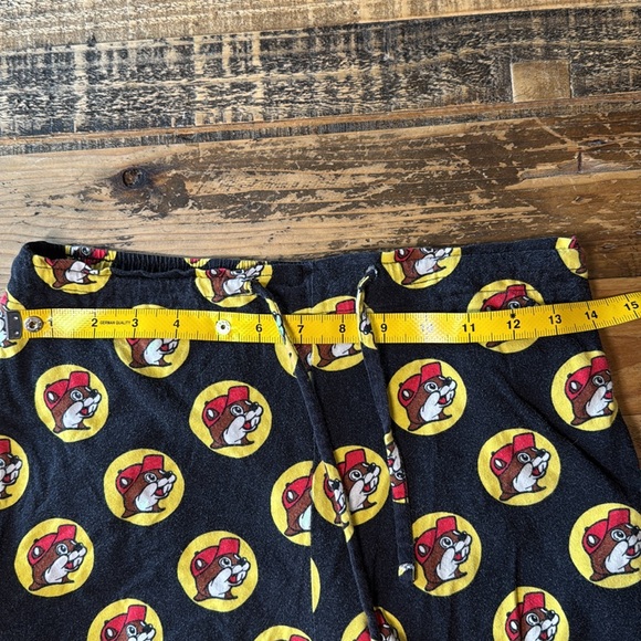 Buc-ee’s adult small pjs - Picture 4 of 7